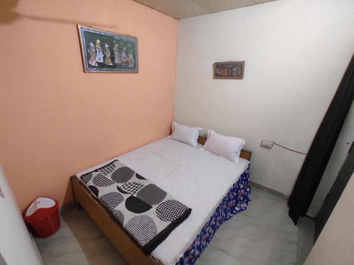 Superinn Home Stay& Guest House Agra  Εξωτερικό φωτογραφία