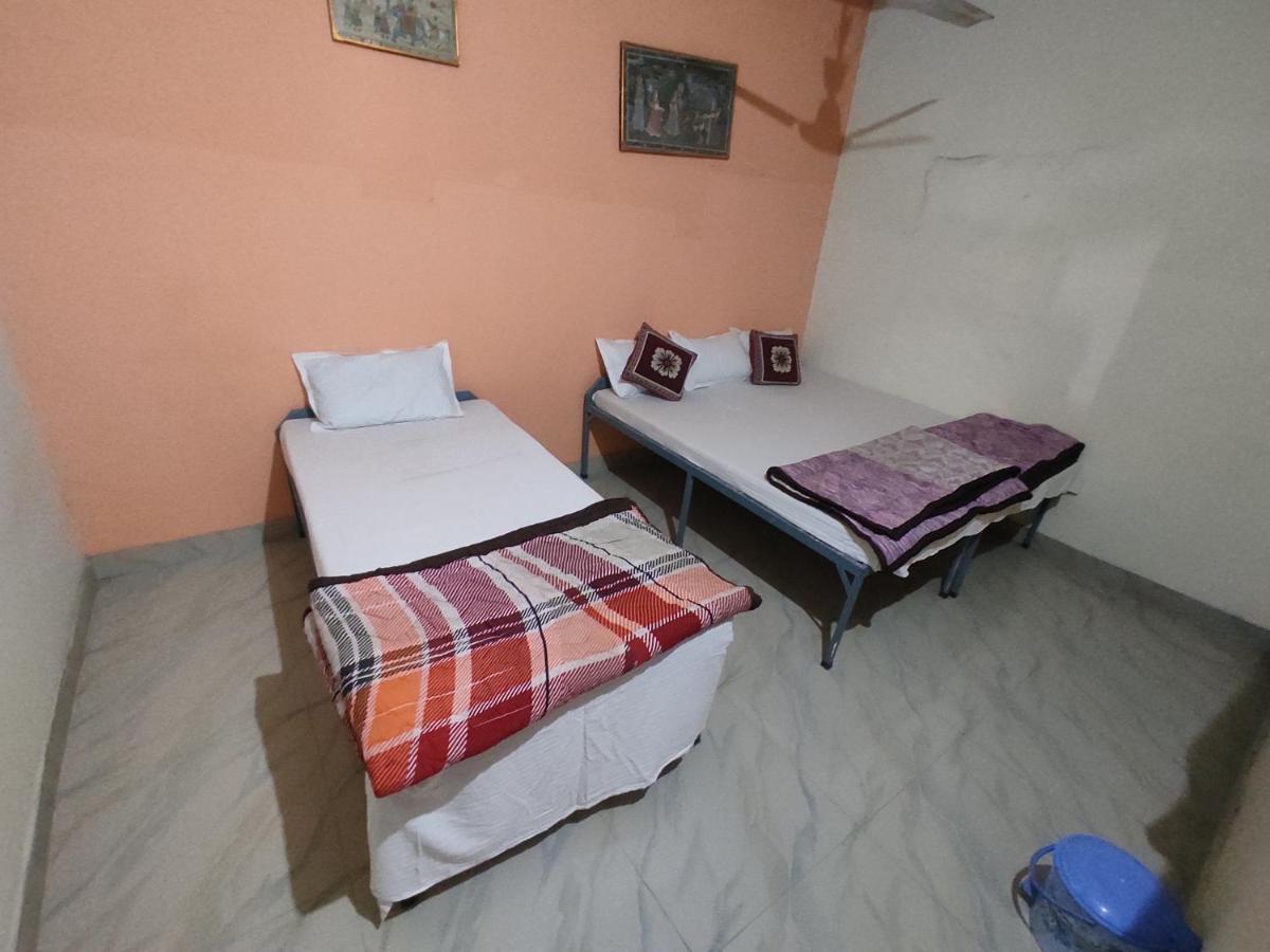 Superinn Home Stay& Guest House Agra  Εξωτερικό φωτογραφία